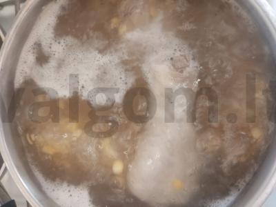 Žirnių sriuba su vištiena Žingsnis 1