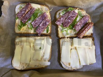 Sumuštinis su sūrio ir dešros gabalėliais bei daržovėmis Žingsnis 5