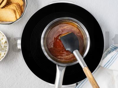 Riešutų sūrio pyragas Žingsnis 1