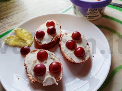 Sūrio sumuštinis su vynuogėmis Žingsnis 2