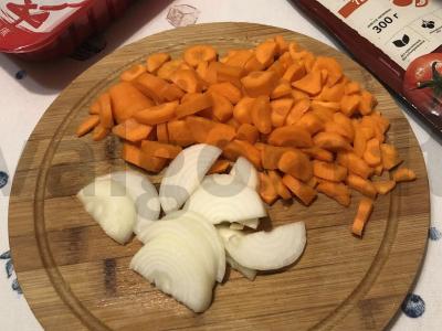 Kepenys su daržovėmis padaže Žingsnis 1