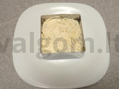 Salotas „Silkė po kailiu“ su spanguolėmis Žingsnis 4