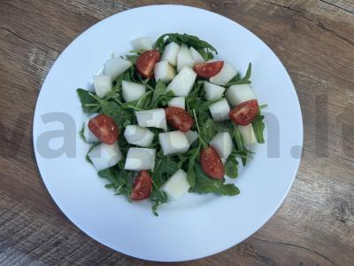 Lengvas salotas su rukola ir melionu Žingsnis 3