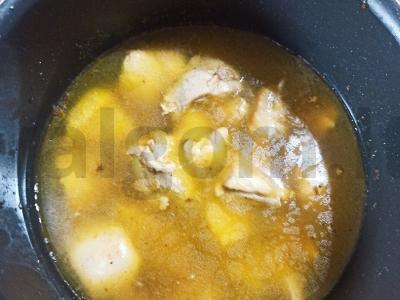 Vištienos krūtinėlė, troškinta krakmolo padaže Žingsnis 5