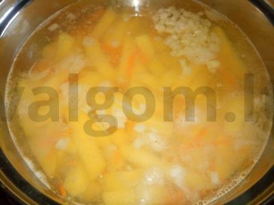 Lašišos sriuba su lydytu sūriu Žingsnis 4