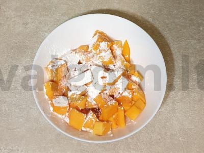 Salotas su kepta moliūgu ir rikota Žingsnis 2