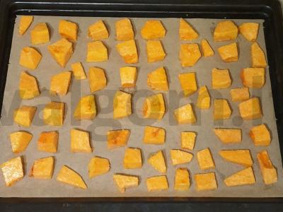 Salotas su kepta moliūgu ir rikota Žingsnis 4