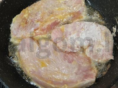 Kalakutienos kotletai grietinėlės padaže Žingsnis 3