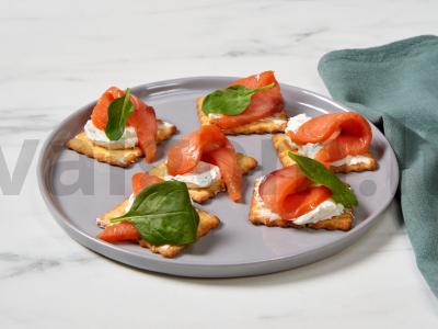 Lašišų užkandis su varškės sūriu pagrindine nuotrauka