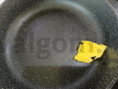 Skanus omletas „Kaip darželyje“ Žingsnis 1