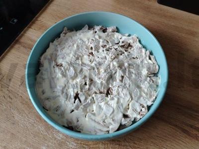 Salotas „Diplomatas“ su kiauliena, sūriu ir šampinjonais Žingsnis 3