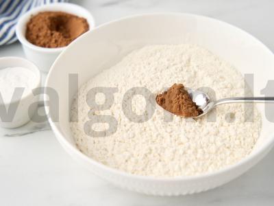 Saldūs ritinėliai su varške ir bananais Žingsnis 3