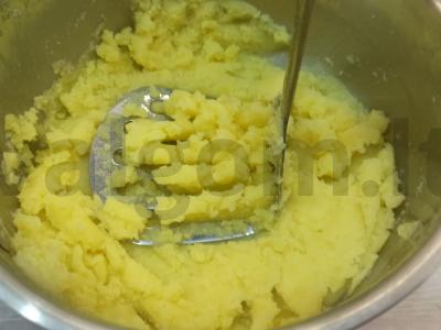 Koldūnai su bulvėmis ir sūriu Žingsnis 3