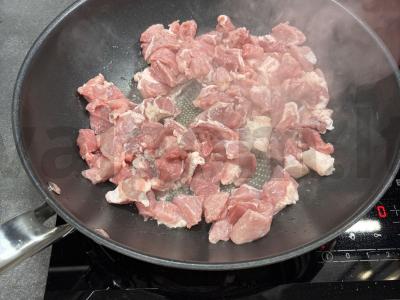 Indeliai su bulvėmis ir kiauliena namuose Žingsnis 3