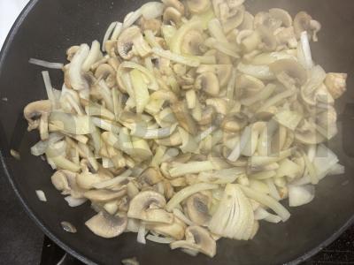 Indeliai su bulvėmis ir kiauliena namuose Žingsnis 4