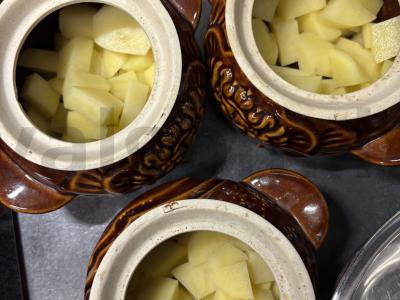 Indeliai su bulvėmis ir kiauliena namuose Žingsnis 5