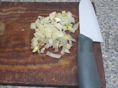 Sriuba su žuvies konservais, daržovėmis ir žolelėmis Žingsnis 5