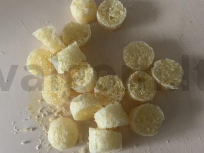 Kukurūzų lazdelės ir kondensuoto pieno dešrelė Žingsnis 1