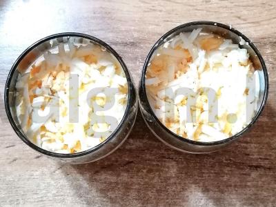 Salotas stiklinėje su keptu svogūnu Žingsnis 5