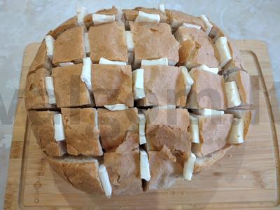 Skaniausias duona su brie sūriu ir spanguolėmis Žingsnis 3