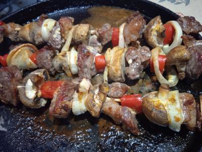 Jautienos ir pievagrybių šašlykai su čili pipirais orkaitėje Žingsnis 8