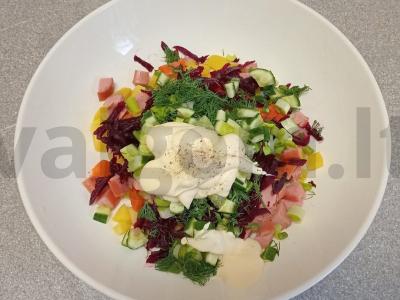 Burokėlių sriuba su majonezu beržo sultyse Žingsnis 9