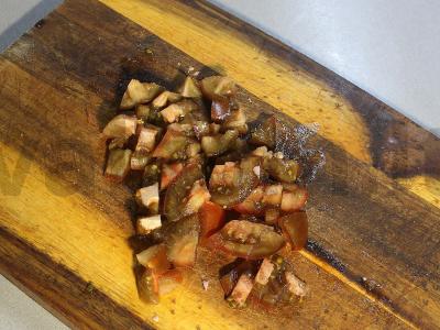 Sluoksniuotas salotas su kumpiu ir sūriu Žingsnis 2