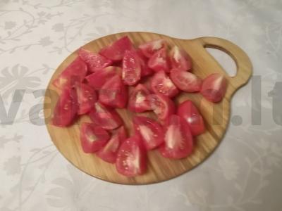 Salotas su krevetėmis „A-la Caesar“ ir džiovintais česnakais Žingsnis 4