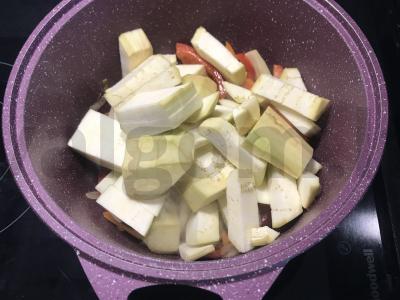 Nudų su daržovėmis, prieskoniais ir žolelėmis Žingsnis 3