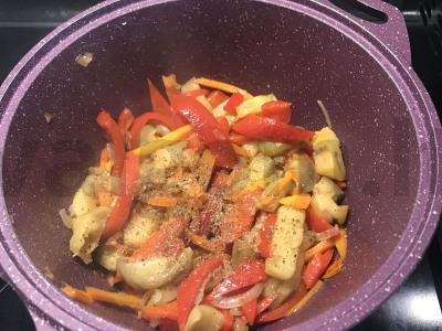 Nudų su daržovėmis, prieskoniais ir žolelėmis Žingsnis 4