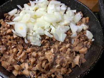 Vištienos filė su grybais grietinėlėje Žingsnis 7