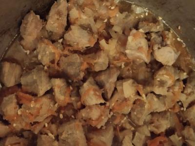 Kiaulienos šoninė, troškinta su kopūstais ir pomidorų pasta Žingsnis 4