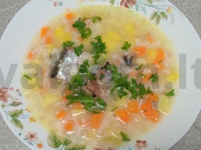 Ryžių sriuba su konservuota ivasi pagrindine nuotrauka