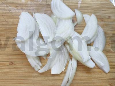 Bulvės su jautienos troškiniu vakarienei Žingsnis 3