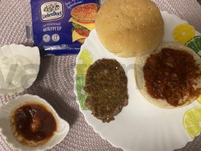 Namų burgeris su jautienos kotletu ir pomidoru Žingsnis 2