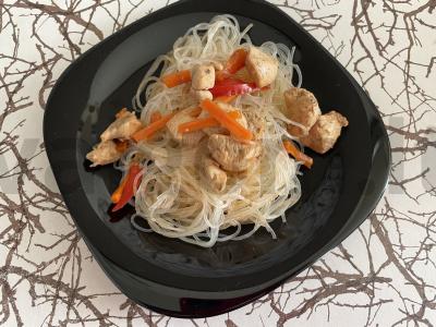 Sultinga funčozė pagal korėjietišką receptą su vištiena Žingsnis 6