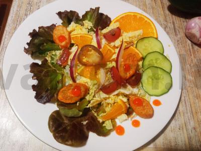 Atviras salotas iš Pekino kopūsto, apelsino, su vynuogėmis ir jalapeño pipirais Žingsnis 3