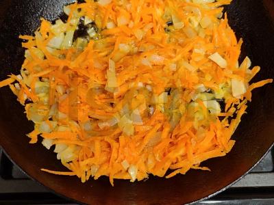 Salotas „Obžorka“ su vištiena ir daržovėmis Žingsnis 4