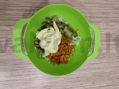 Salotas „Obžorka“ su vištiena ir daržovėmis Žingsnis 6