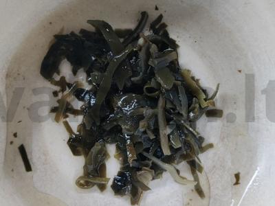 Žuvienė su jūros kopūstais ir lašišos pilvukais Žingsnis 1