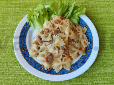 Farfalle makaronai su faršu pagrindine nuotrauka