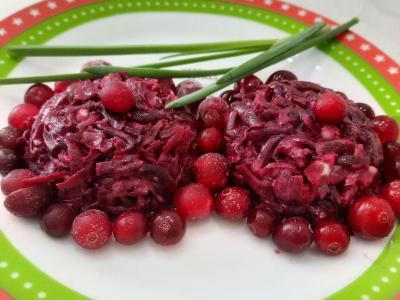 Salotas „Naujametiniai vitaminų rutuliukai“ pagrindine nuotrauka