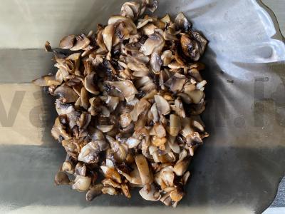 Vištienos ir grybų padažas grietinėlės padaže Žingsnis 5