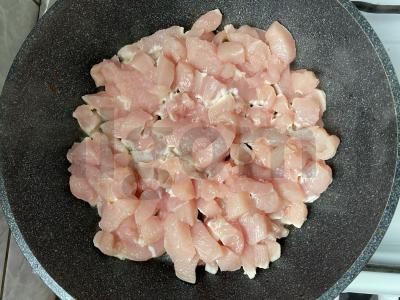 Vištienos ir grybų padažas grietinėlės padaže Žingsnis 11