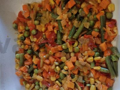 Skani frittata su daržovių mišiniu ir sūriu Žingsnis 3