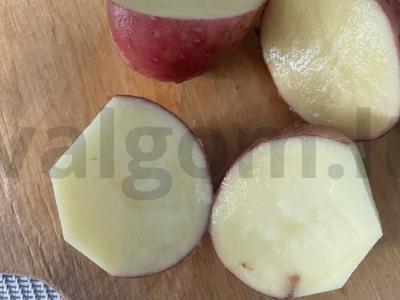 Kepta bulvė „Kroška“ Žingsnis 1