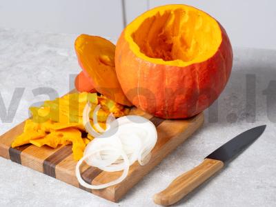 Moliūgų sriuba su sūriu Žingsnis 2