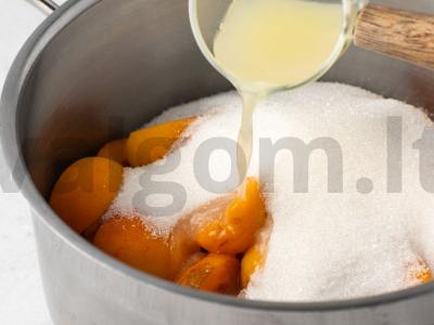 Abrikosų džemas su migdolais Žingsnis 1