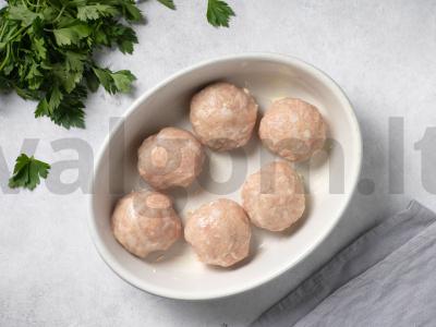 Skrudinti kotletai su sūriu grietinės padaže Žingsnis 2