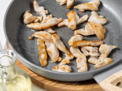 Nudegos su vištiena ir terijaki padažu Žingsnis 1